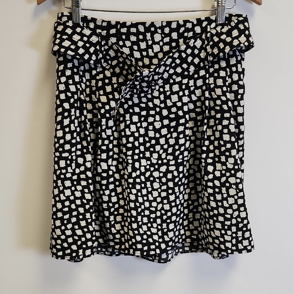 The Limited Black and White Geometric Mini Skirt